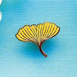 Ginkgo Biloba Leaf Enamel Pin - Gold Plated‎ Nature Jewelry & Brooch